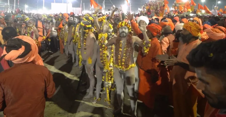 Image depicting the naga sadhus in maha kumbh mela